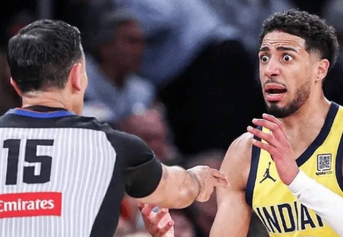 九游官网主页-西亚卡姆在SKT比赛中出色防守，战术调整引发热议！赛场气氛高涨(skt世界赛历年详细战绩)